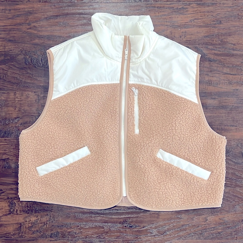 Old navy crop vest